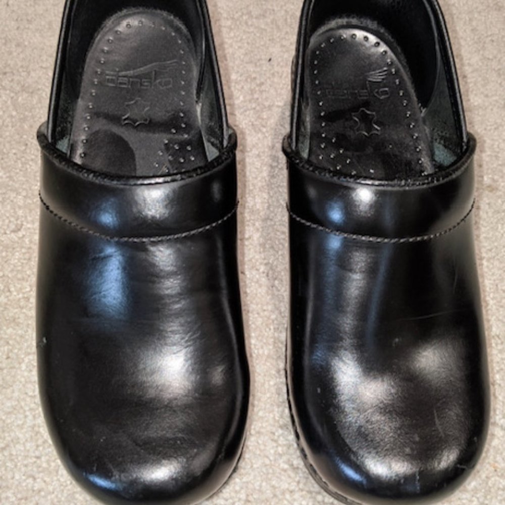 Dansko clogs size 37